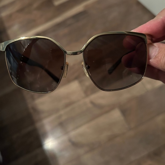 Michael Kors sun glasses - Picture 1 of 4
